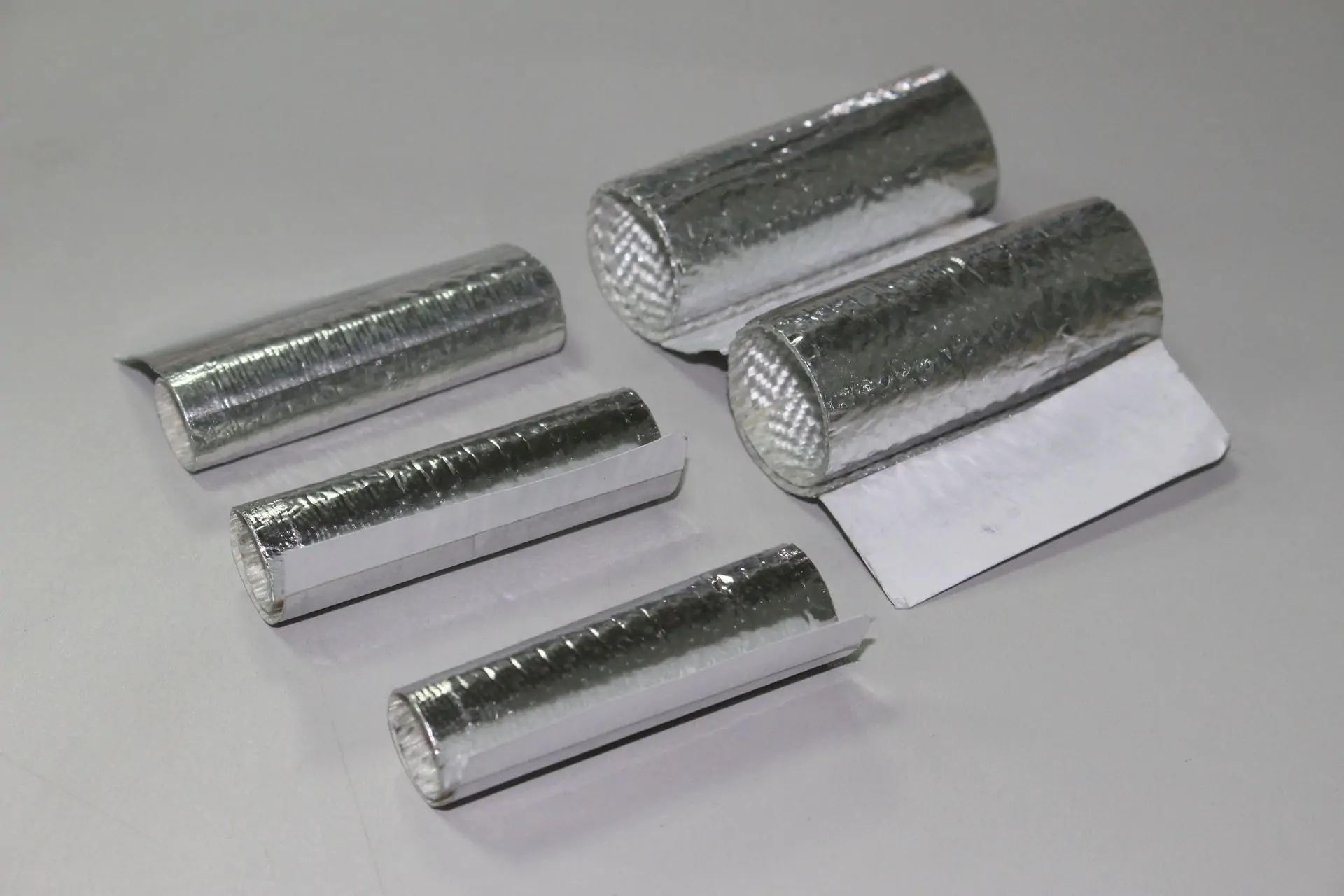 Reflective Aluminized Fiberglass & Polyester Self-Closing Wra