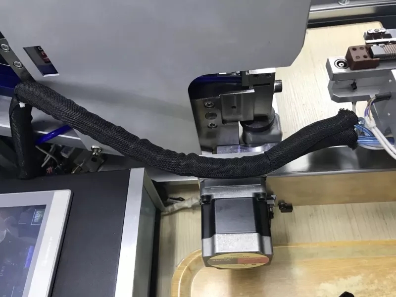 Self-Winding Textile Sleeve